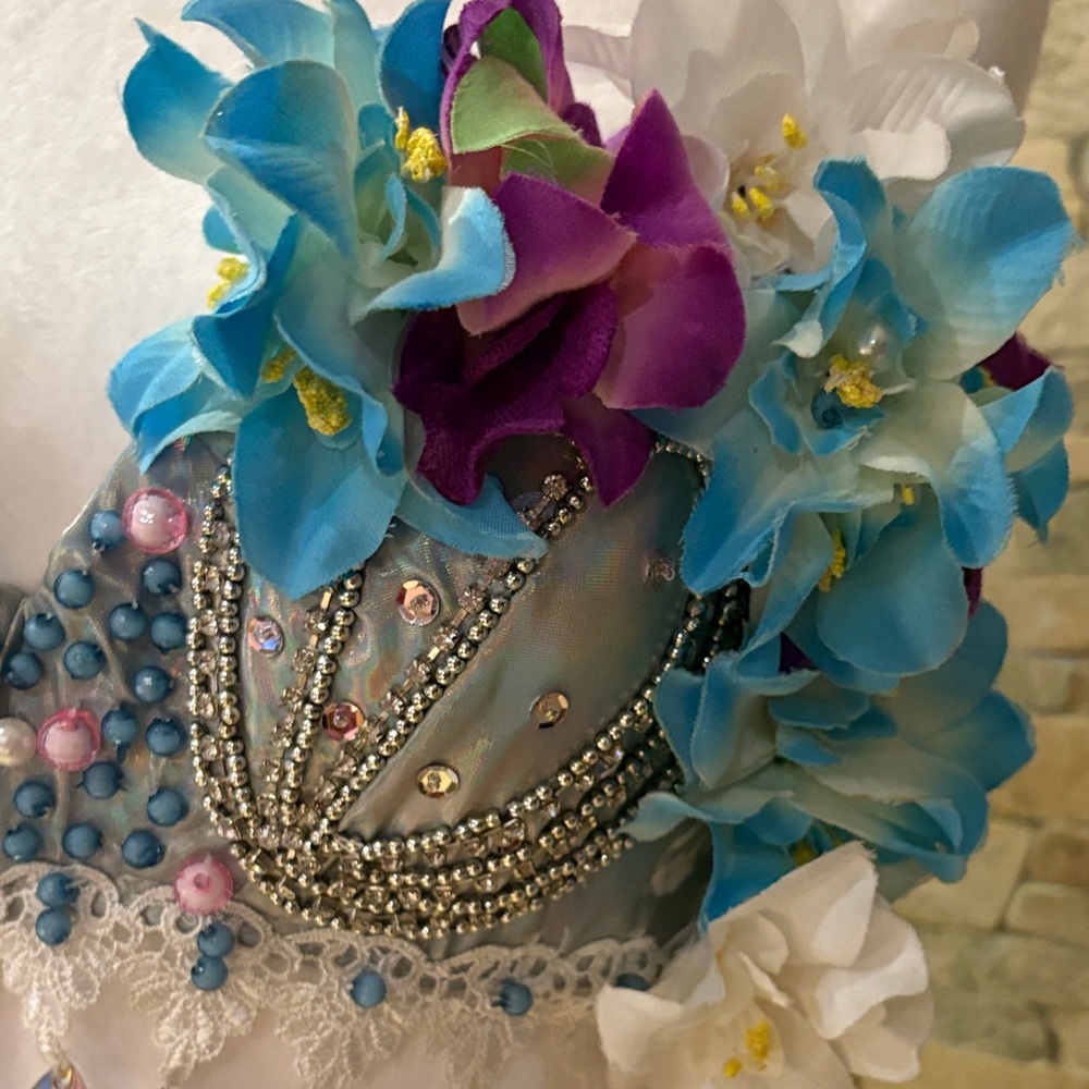 Mermaid 🧜♀️ Floral Embellished Bra Top with Rhinestones - Picture 6 of 10